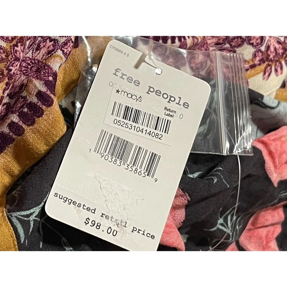 Free People Black and Pink Floral Blouse NWT SZ XS - Picture 10 of 11